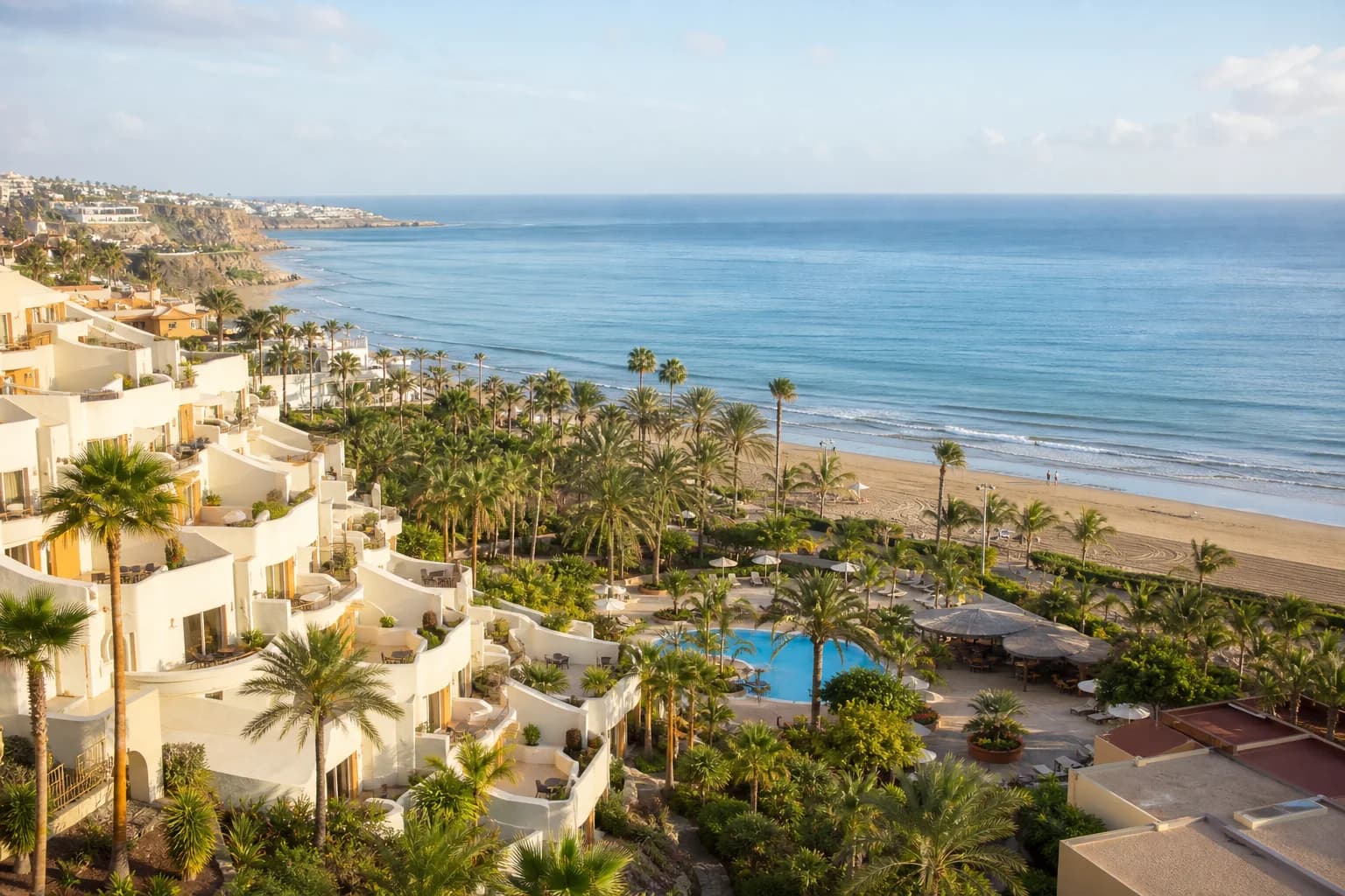 San Agustin hotels, palms, beach and Atlantic Ocean